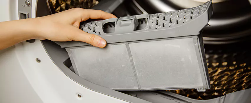 Signs Of A Clogged Dryer Lint Trap in Maywood, California